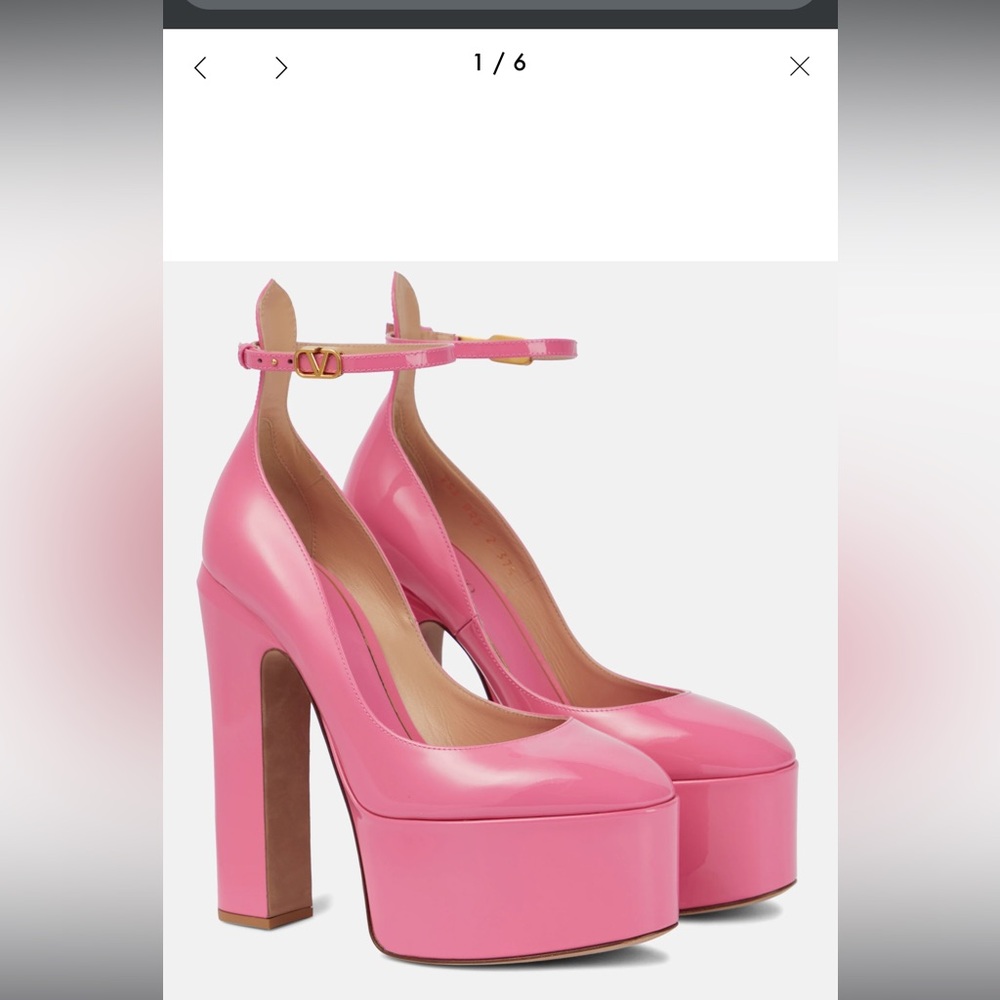 Valentino Garavani
Tan-Go 155mm platform pumps